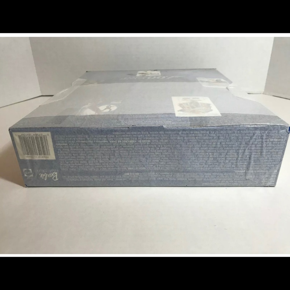 Mint sealed TISSUED James Bond 007 Barbie set - Picture 9 of 10